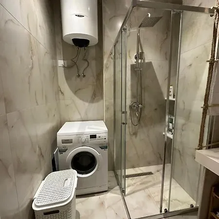 Golem, Durres דירה גולם