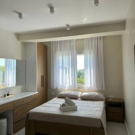 Golem, Durres * גולם